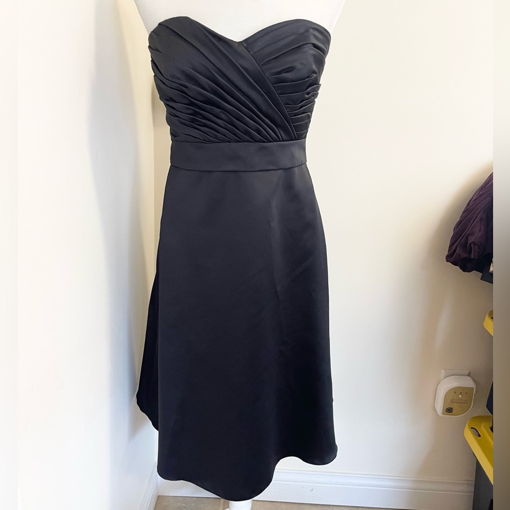 Incredible Vintage B2 strapless cocktail dress!